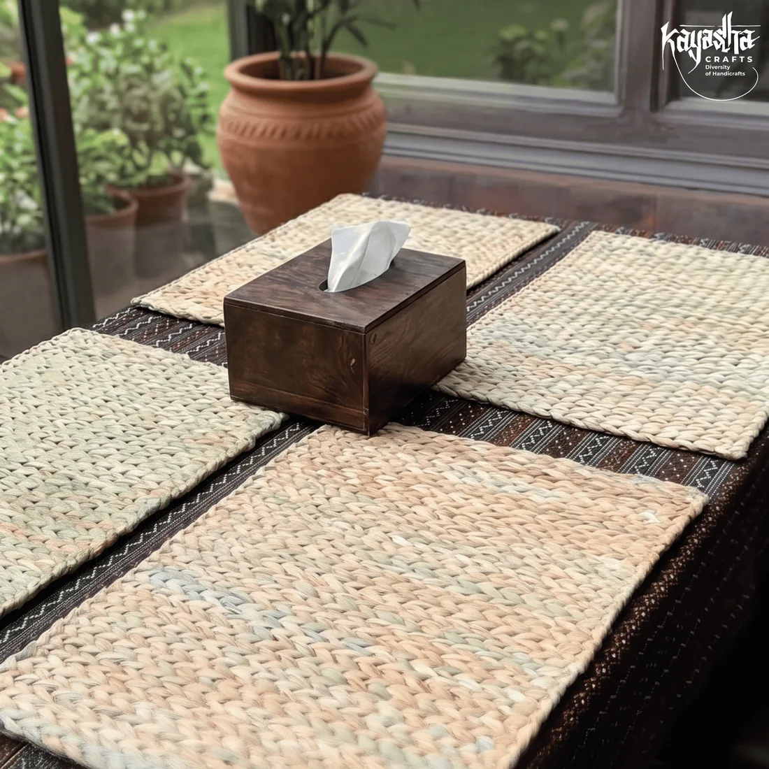 KW woven sukul dining mat